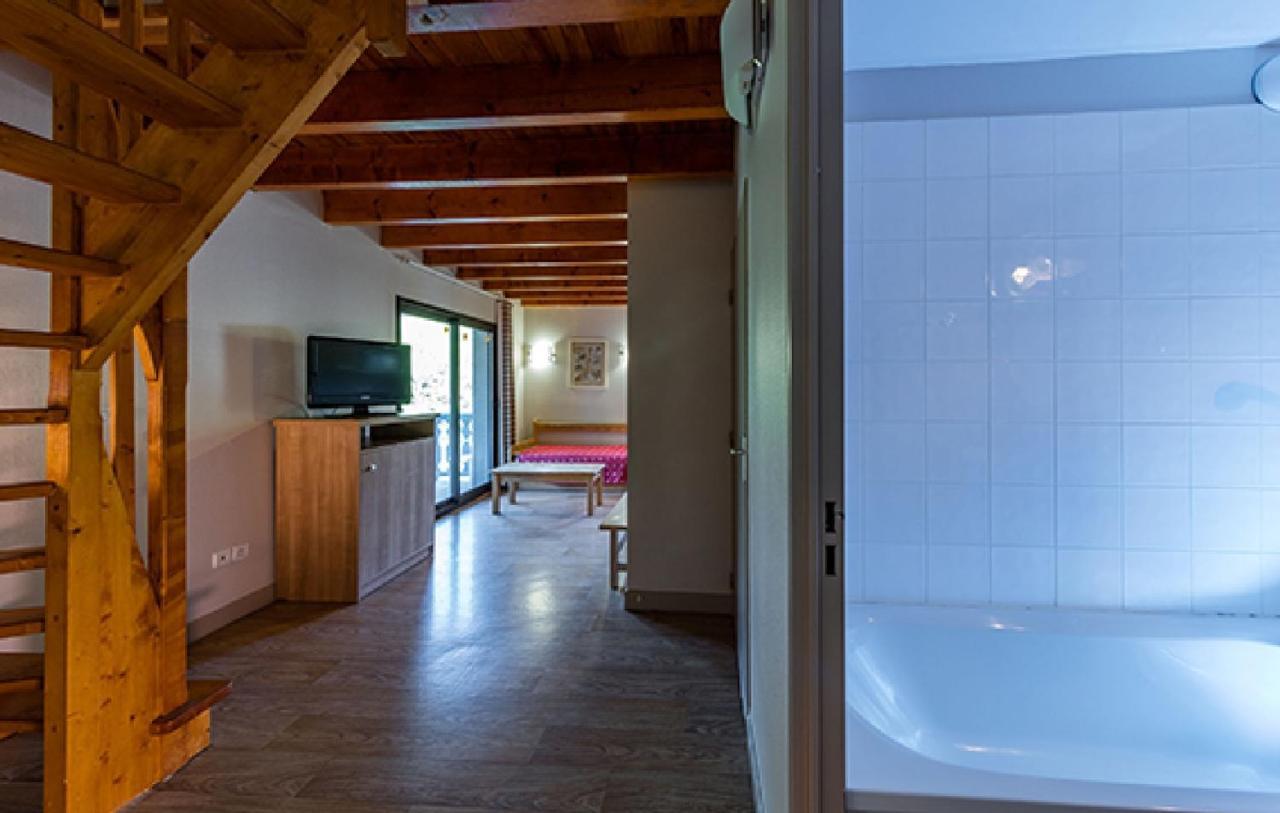 Résidence Les Trois Vallées - ARREAU Exterior foto